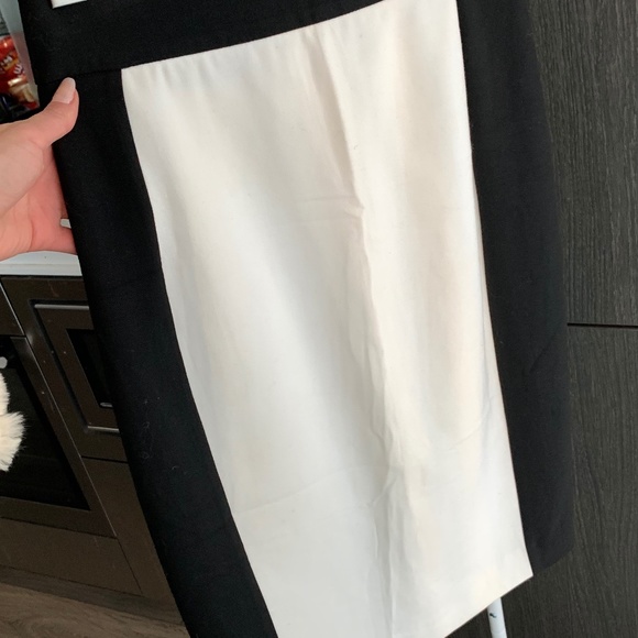 Elegant ZARA Black and White Skirt, Perfect for elegant evenings, office outfit - Picture 8 of 15
